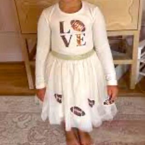 EUC Between oatmeal sequin football tutu cream colored dress size 4